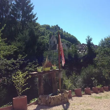 洞穴度假屋 度假居 *