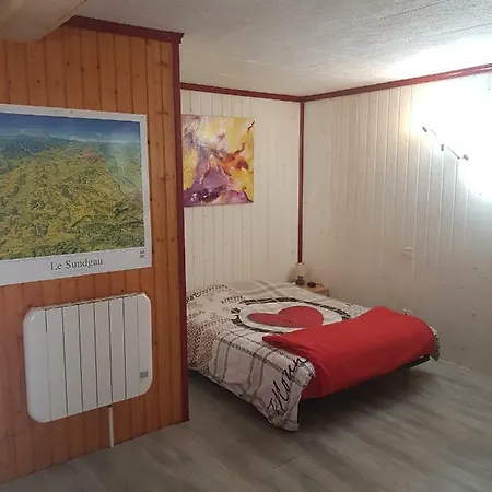 別荘 Le Nid Du Caveau